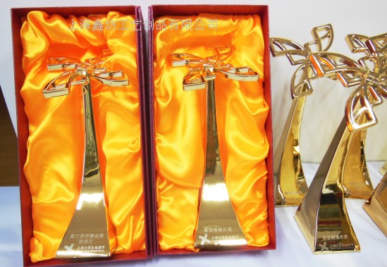 �Ϻ���ѧ�����ӽڽ������� 